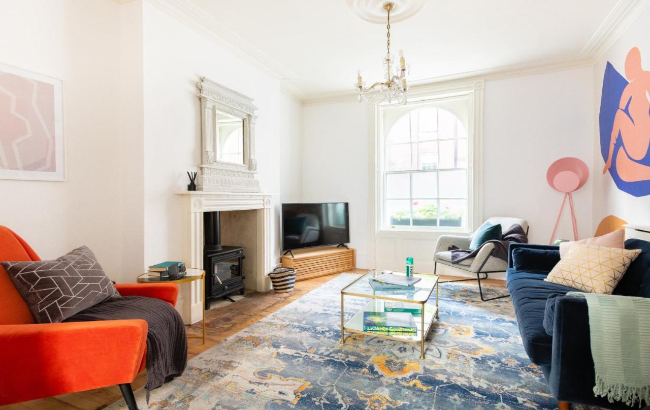 لندن The Euston Square Escape - Modern And Central 4Bdr Home المظهر الخارجي الصورة